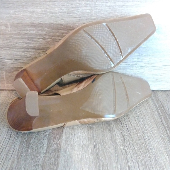 Liz Claiborne Abeline Tan Leather Slingback Shoe - Picture 11 of 12